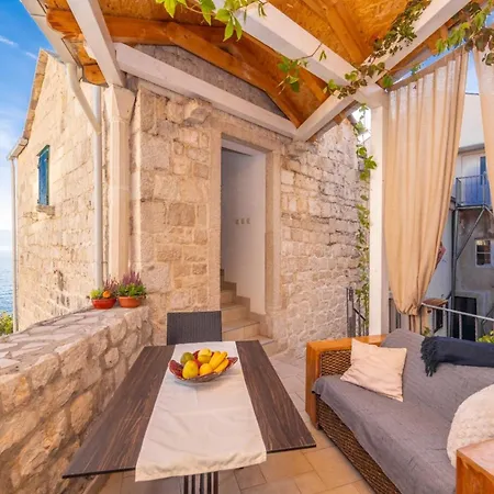 Stone House Skalinada Apartment *