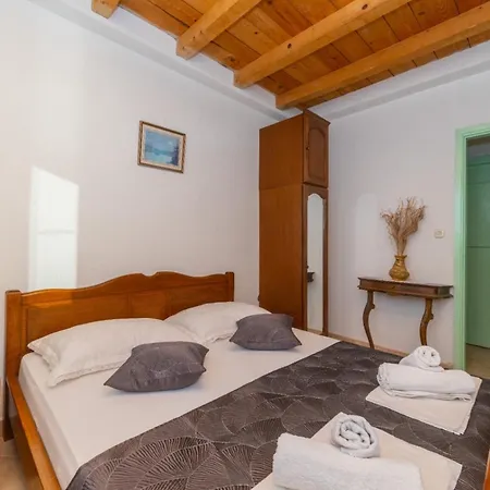 Stone House Skalinada Lejlighed